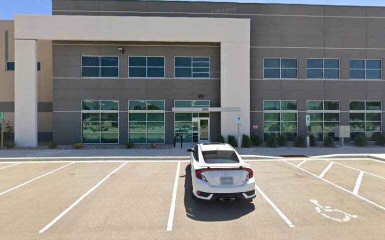 4148 ff051d4f07b8 768x480